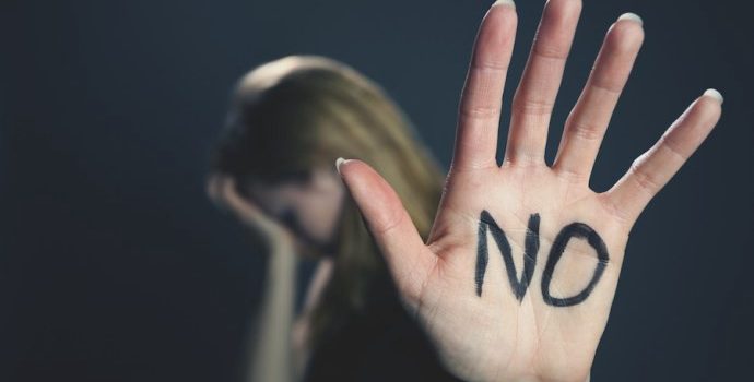 Αυγερινοπούλου: Απέσυραν το Άρθρο για τον Βιασμό μετά την γενική κατακραυγή