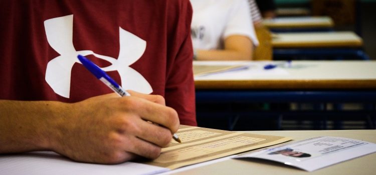 Αυγερινοπούλου : Μήνυμα προς τους υποψηφίους των πανελληνίων