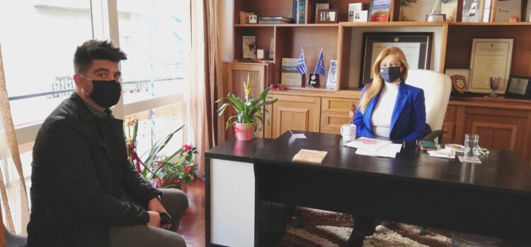 Στήριξη της Δ. Αυγερινοπούλου προς το Συμβουλευτικό Κέντρο Γυναικών στον Πύργο –  «Μια γυναίκα με γνώσεις και δουλειά που της αξίζει μπορεί να προασπίσει καλύτερα τον εαυτό της και την οικογένειά της»