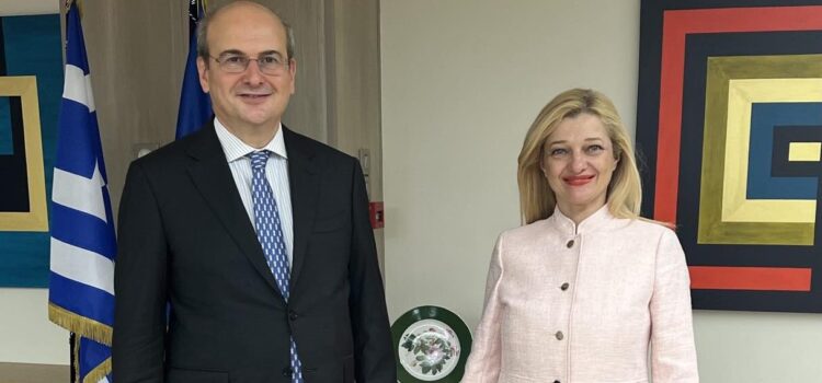 Σημαντική συνάντηση Αυγερινοπούλου – Χατζηδάκη για την αντιμετώπιση της ανεργίας: νέες θέσεις εργασίας και νέα προγράμματα κατάρτισης για την Ηλεία