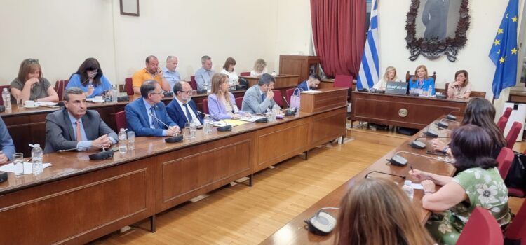 «Κάπνισμα, άτμισμα και ρύπανση περιβάλλοντος» στην κοινή συνεδρίαση των Επιτροπών Προστασίας Περιβάλλοντος και Κοινωνικών Υποθέσεων της Βουλής